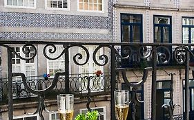 Cardosas Charming Apartment With Balconies